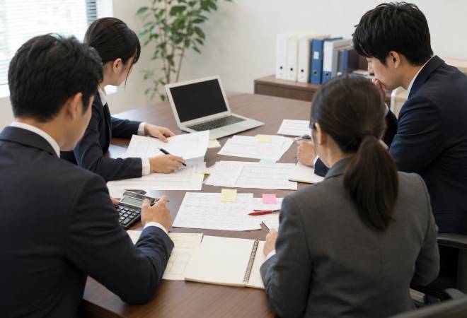 社内不正の初動対応。
